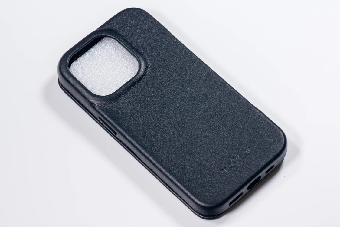 Etui do iPhone 14 Pro skórzane MOVEAR / [Outlet A-314]