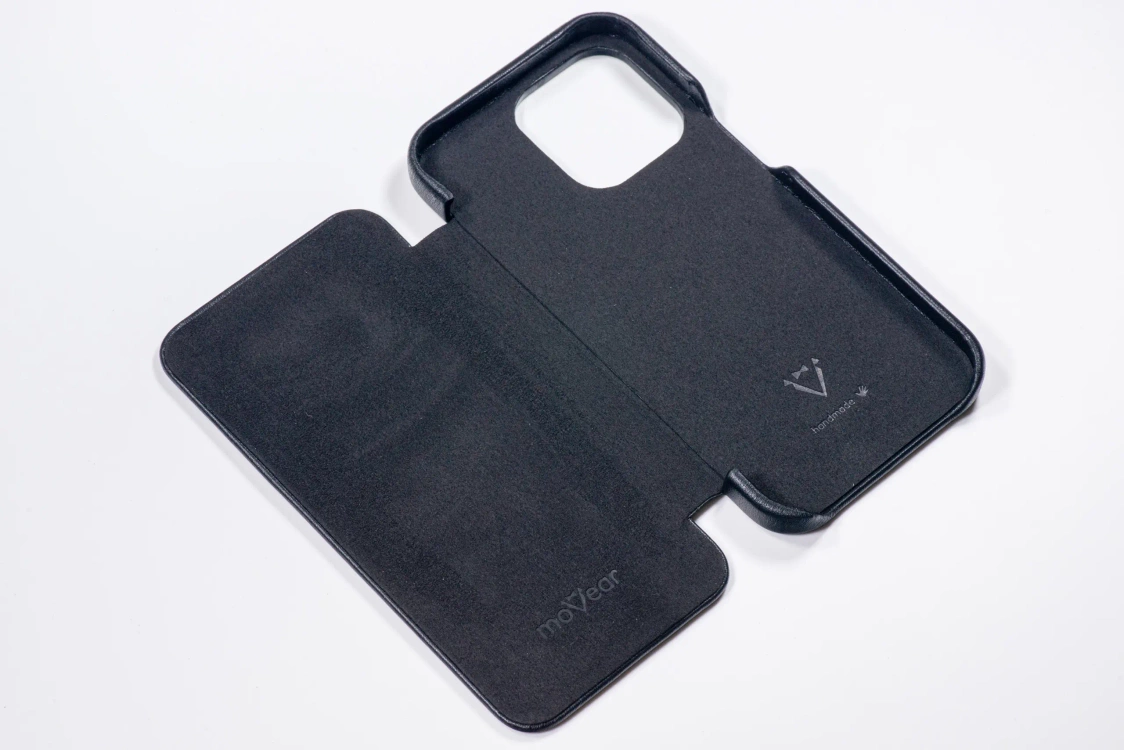 Etui do iPhone 13 Pro skórzane MOVEAR / [Outlet A-351]