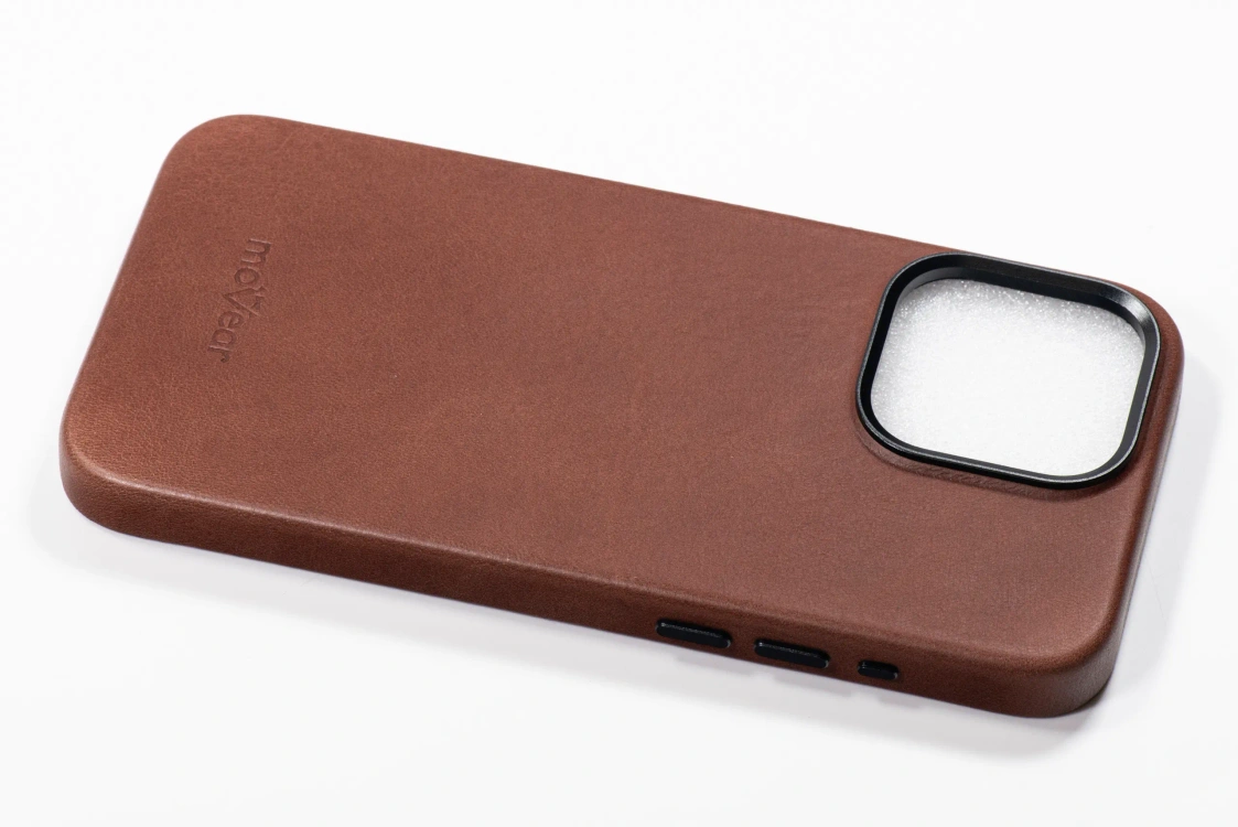 Etui do iPhone 15 Pro Max skórzane MOVEAR / [Outlet A-420]