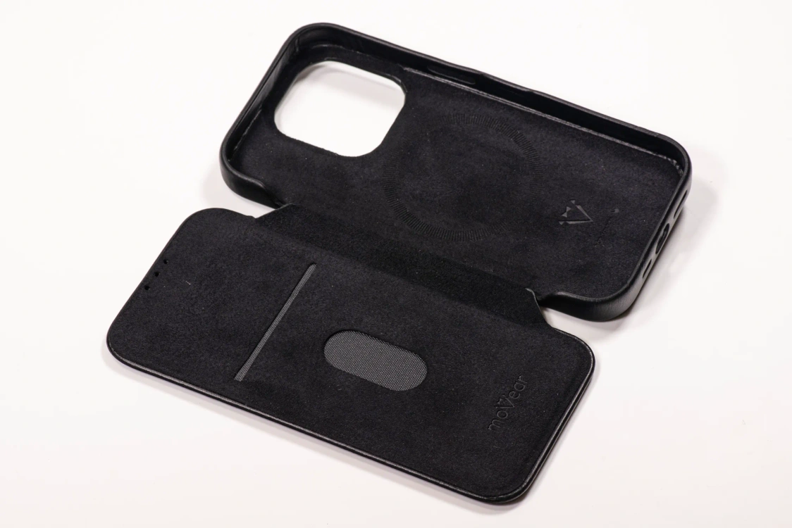 Etui do iPhone 14 Pro skórzane MOVEAR / [Outlet A-431]