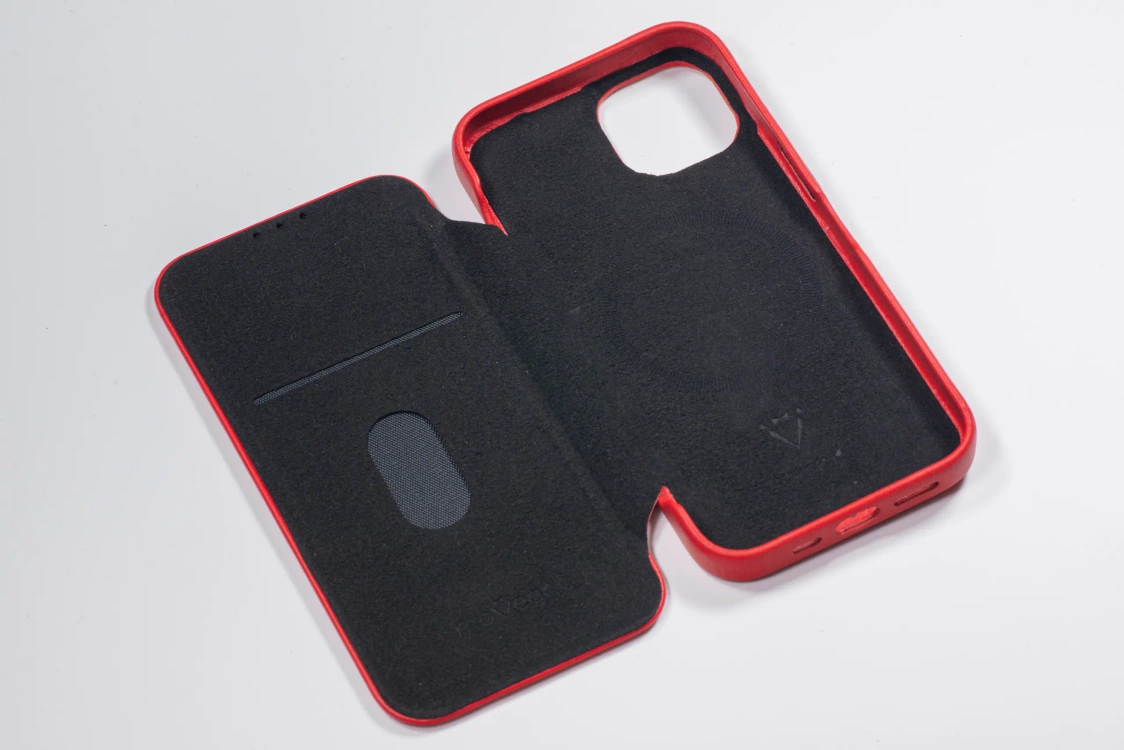 Etui do iPhone 14 skórzane MOVEAR / [Outlet A-402]