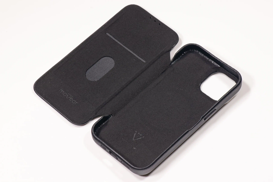 Etui do iPhone 14 skórzane MOVEAR / [Outlet A-302]