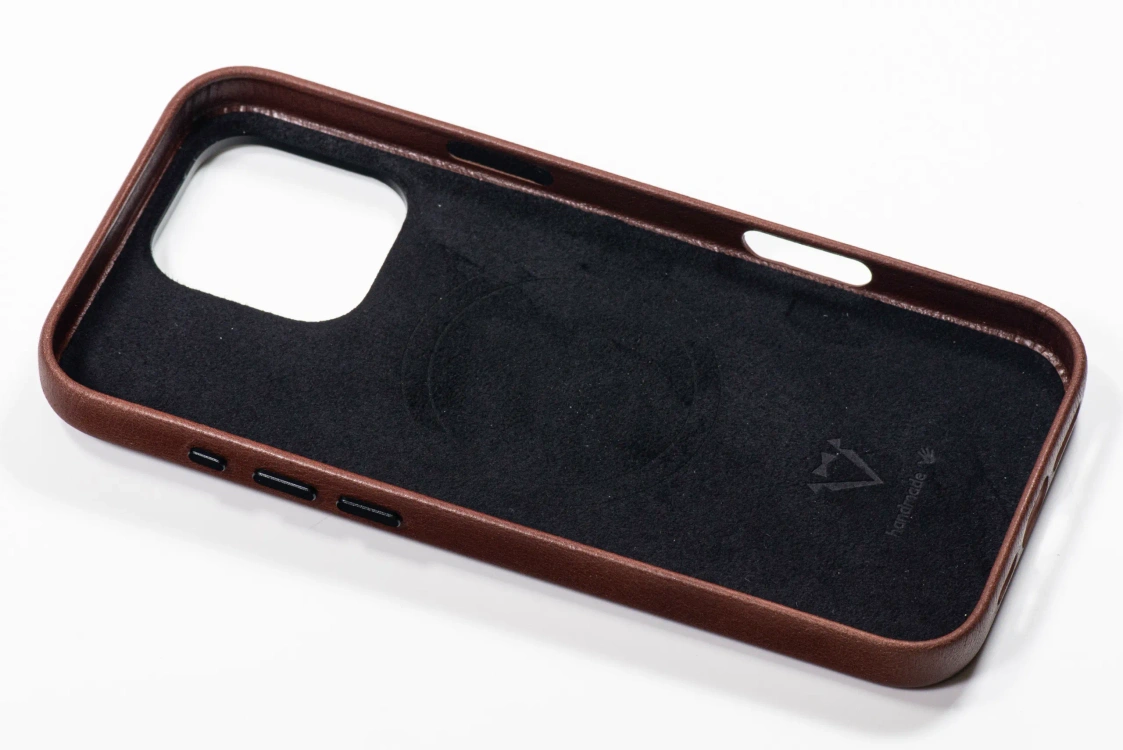 Etui do iPhone 16 Pro Max skórzane MOVEAR / [Outlet A-410]