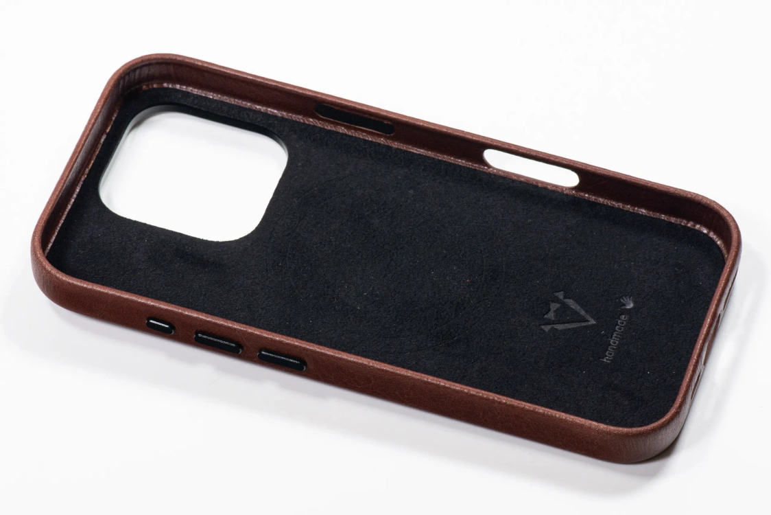 Etui do iPhone 16 skórzane MOVEAR / [Outlet A-416]