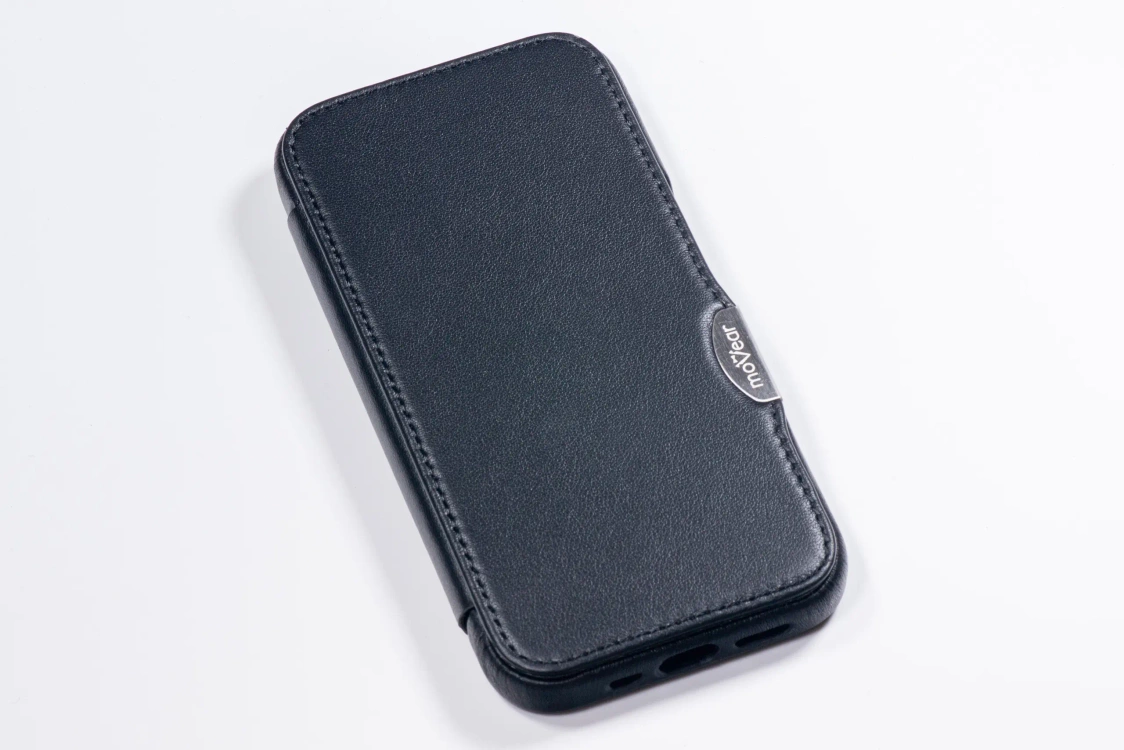 Etui do iPhone 15 Pro skórzane MOVEAR / [Outlet A-371]