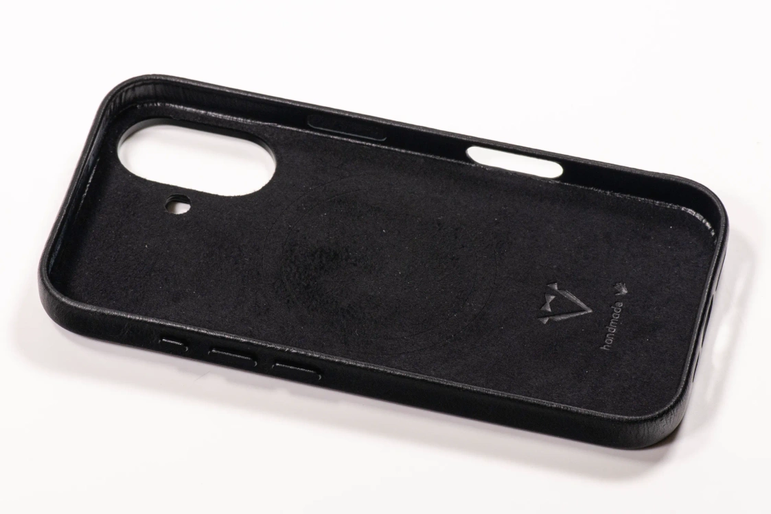 Etui do iPhone 16 skórzane MOVEAR / [Outlet A-422]