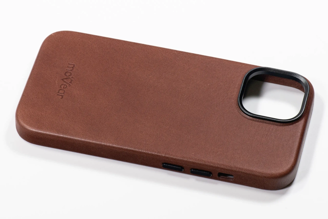 Etui do iPhone 15 skórzane MOVEAR / [Outlet A-428]