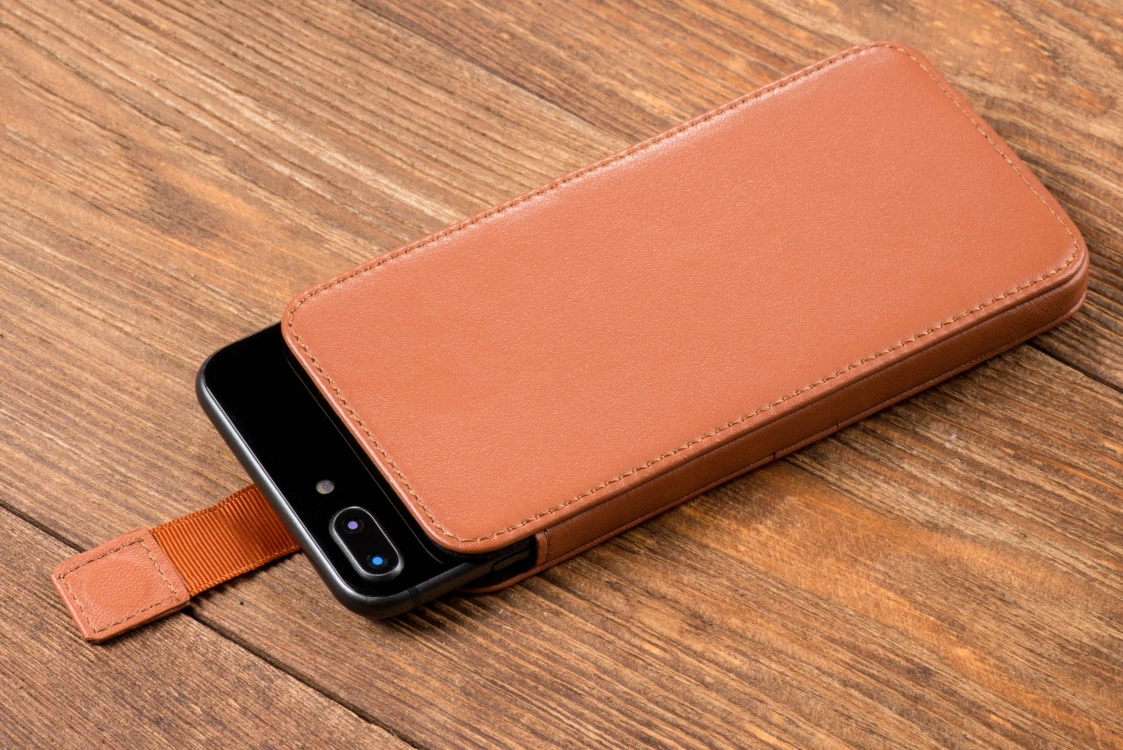 moVear pocketCase C+ skórzana wsuwka do Samsung rozmiar L (ok 160 x 79 x 8mm) | Skóra naturalna nappa (Jasnobrązowa)