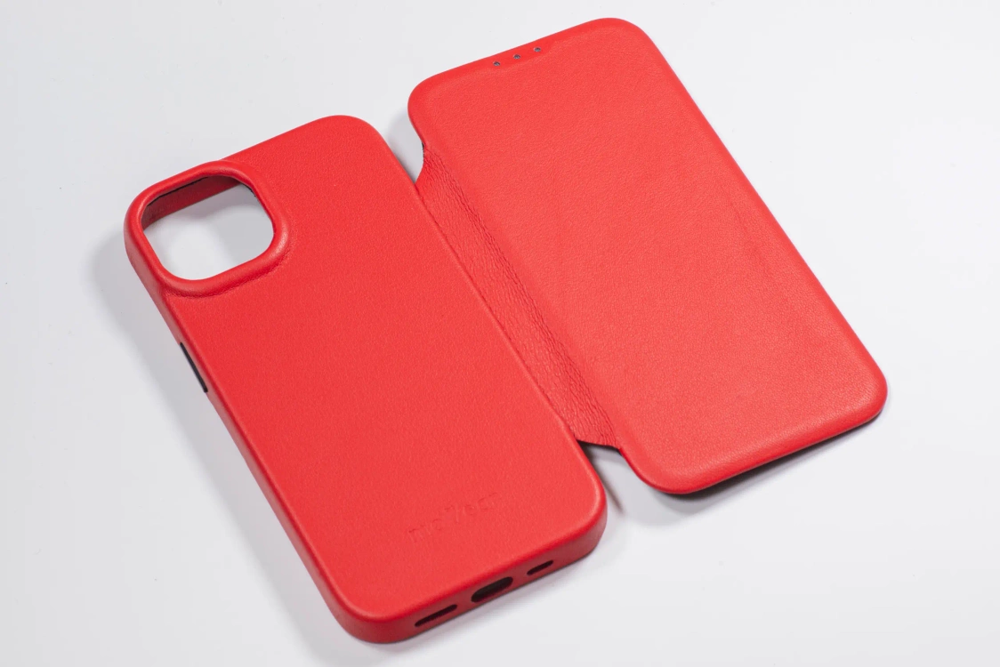 Etui do iPhone 14 skórzane MOVEAR / [Outlet A-401]