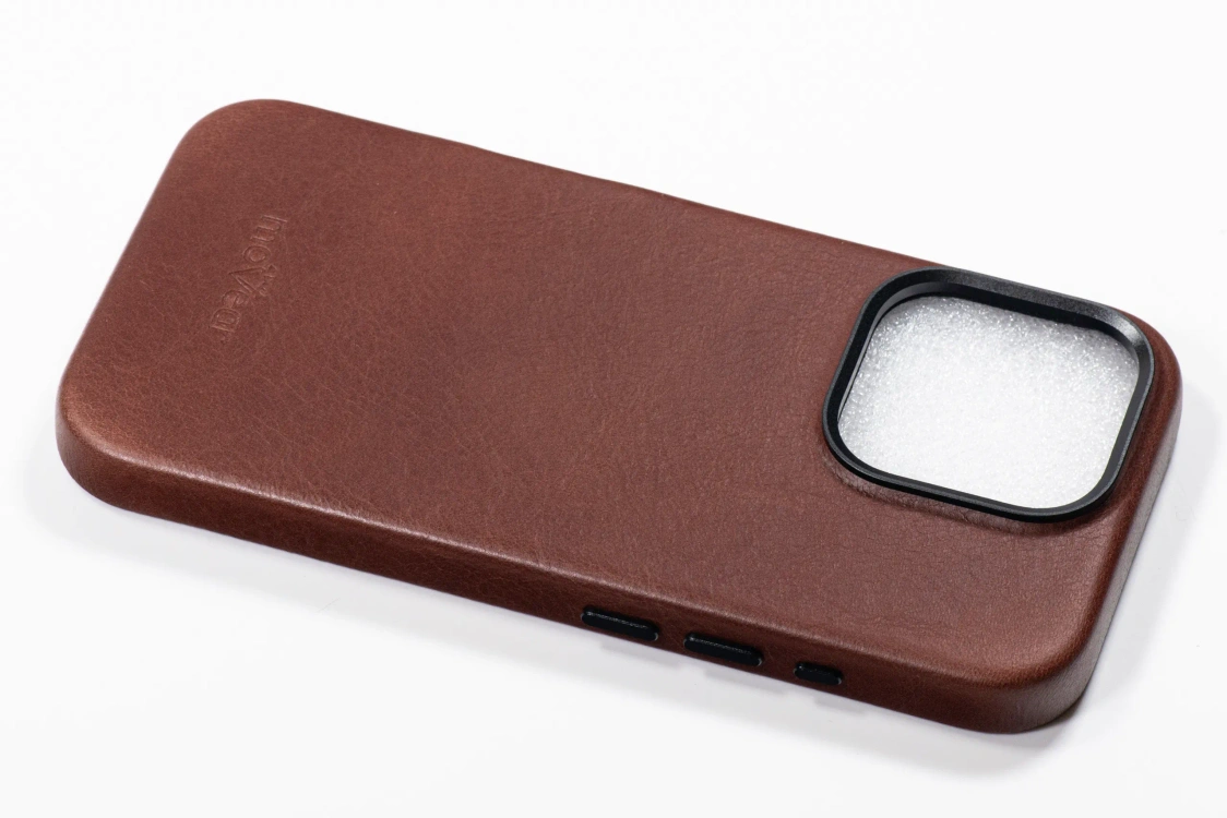 Etui do iPhone 16 skórzane MOVEAR / [Outlet A-416]