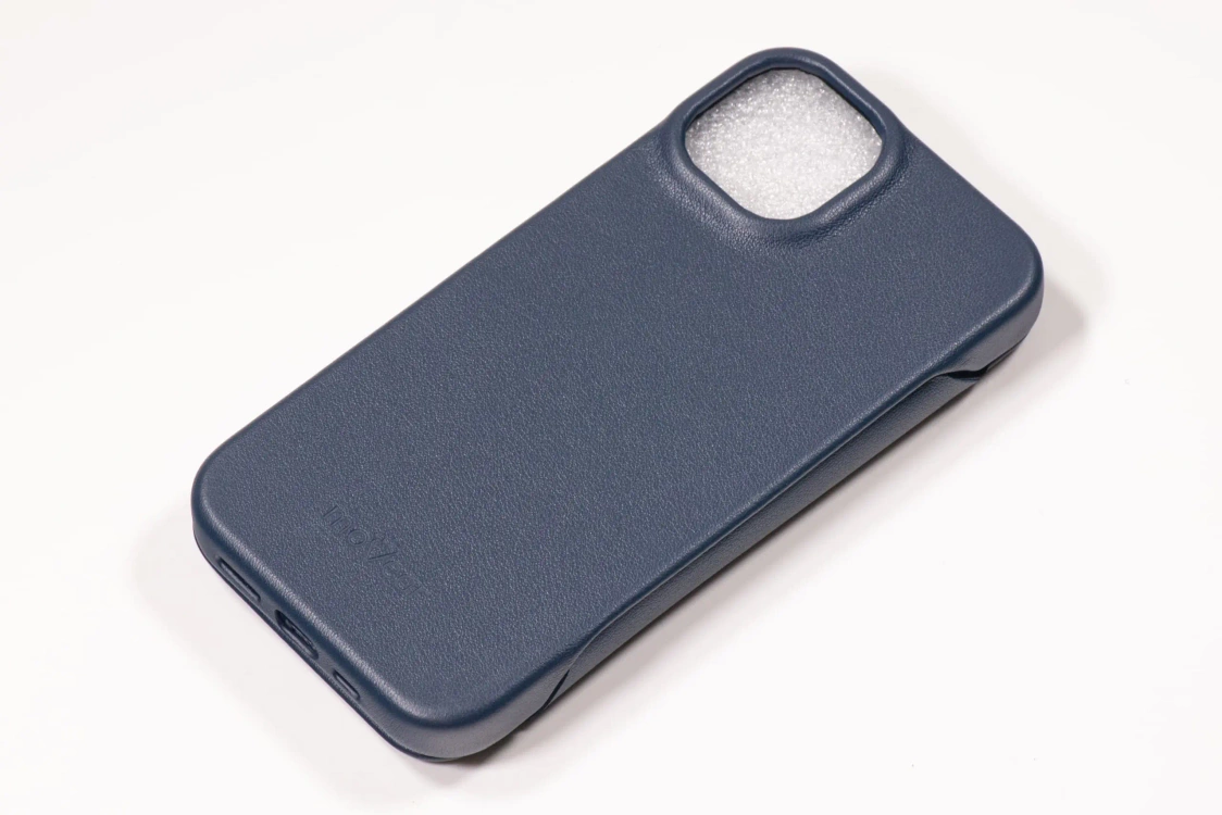 Etui do iPhone 14 skórzane MOVEAR / [Outlet A-300]