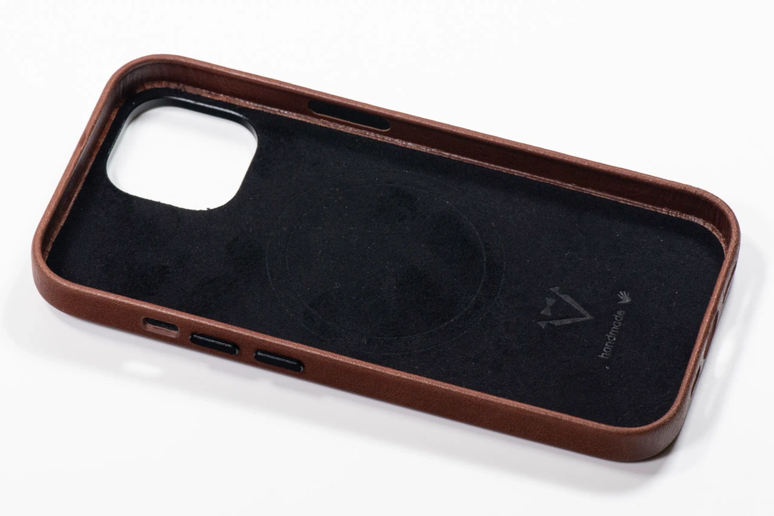 Etui do iPhone 15 skórzane MOVEAR / [Outlet A-427]