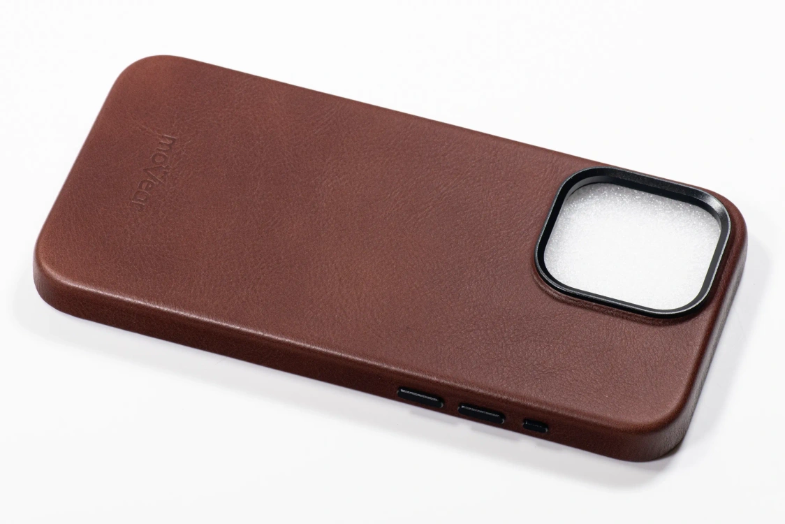 Etui do iPhone 15 Pro Max skórzane MOVEAR / [Outlet A-419]