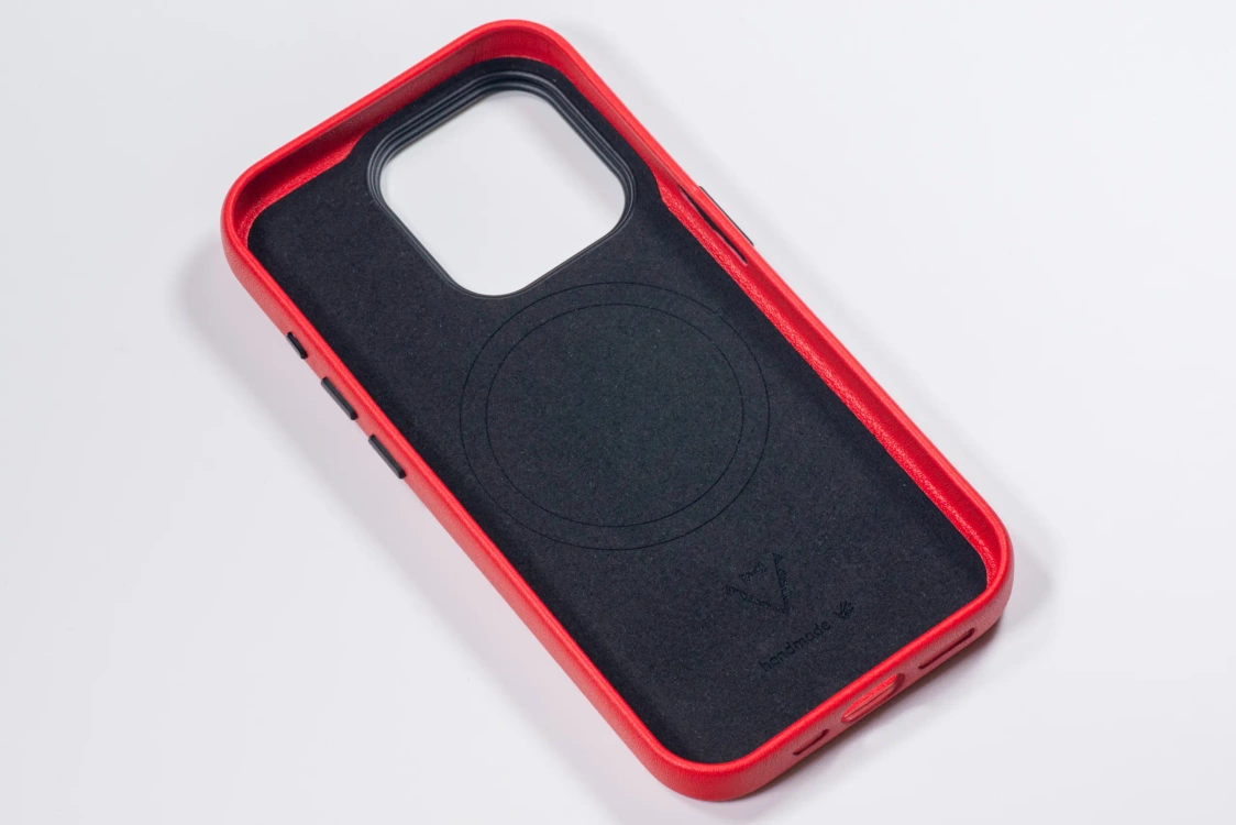 Etui do iPhone 14 Pro skórzane MOVEAR / [Outlet A-321]