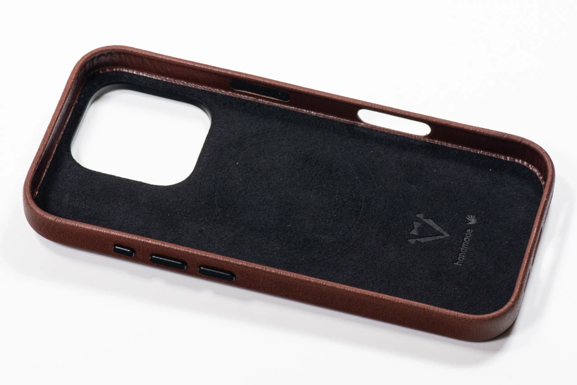 Etui do iPhone 16 skórzane MOVEAR / [Outlet A-415]