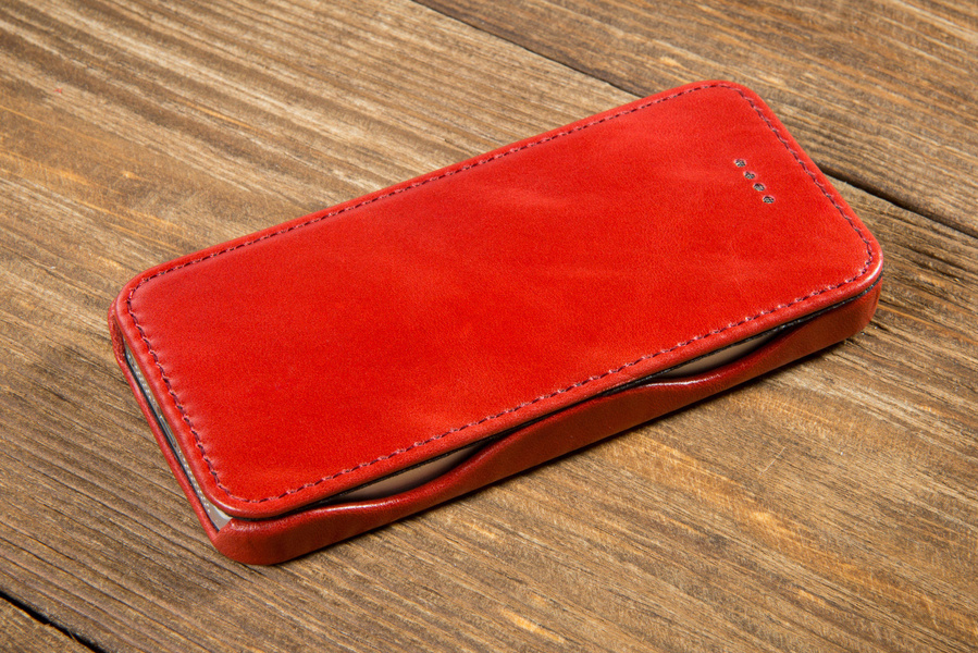 moVear flipSide C+ Skórzane Etui do Apple iPhone SE / 5s / 5 | Skóra Vintage | Czerwony
