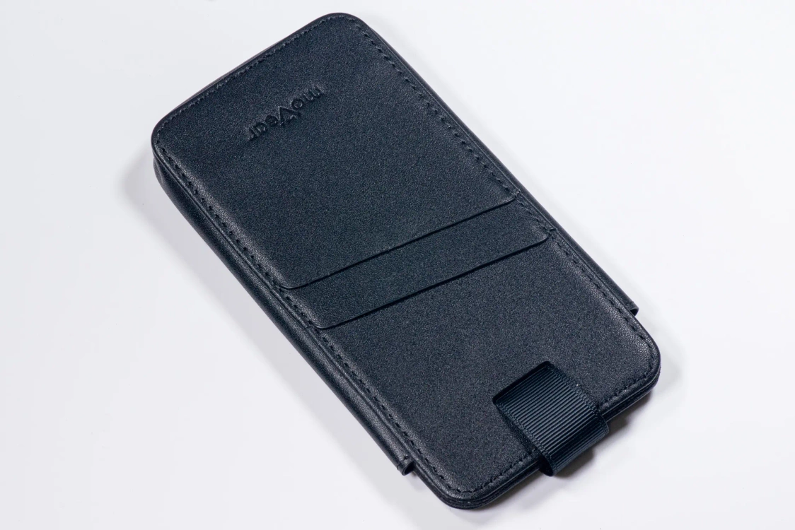 Etui do rozmiar M (ok 151 x 73 x 9mm) skórzane MOVEAR / [Outlet A-342]