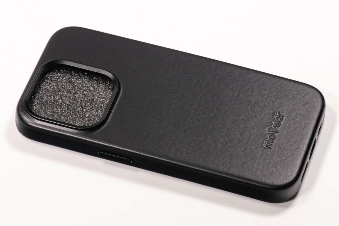 Etui do iPhone 15 Pro skórzane MOVEAR / [Outlet A-423]