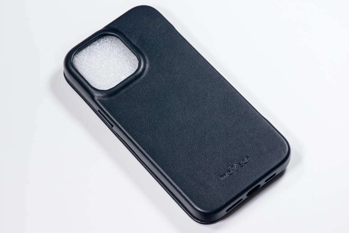 Etui do iPhone 14 Pro Max skórzane MOVEAR / [Outlet A-346]