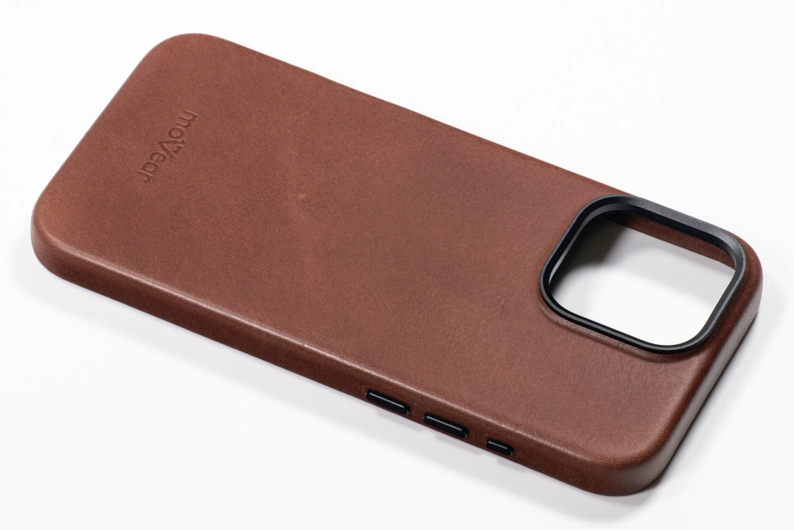 Etui do iPhone 16 Pro Max skórzane MOVEAR / [Outlet A-407]