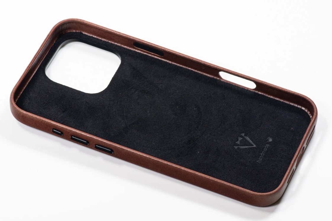 Etui do iPhone 16 Pro Max skórzane MOVEAR / [Outlet A-407]