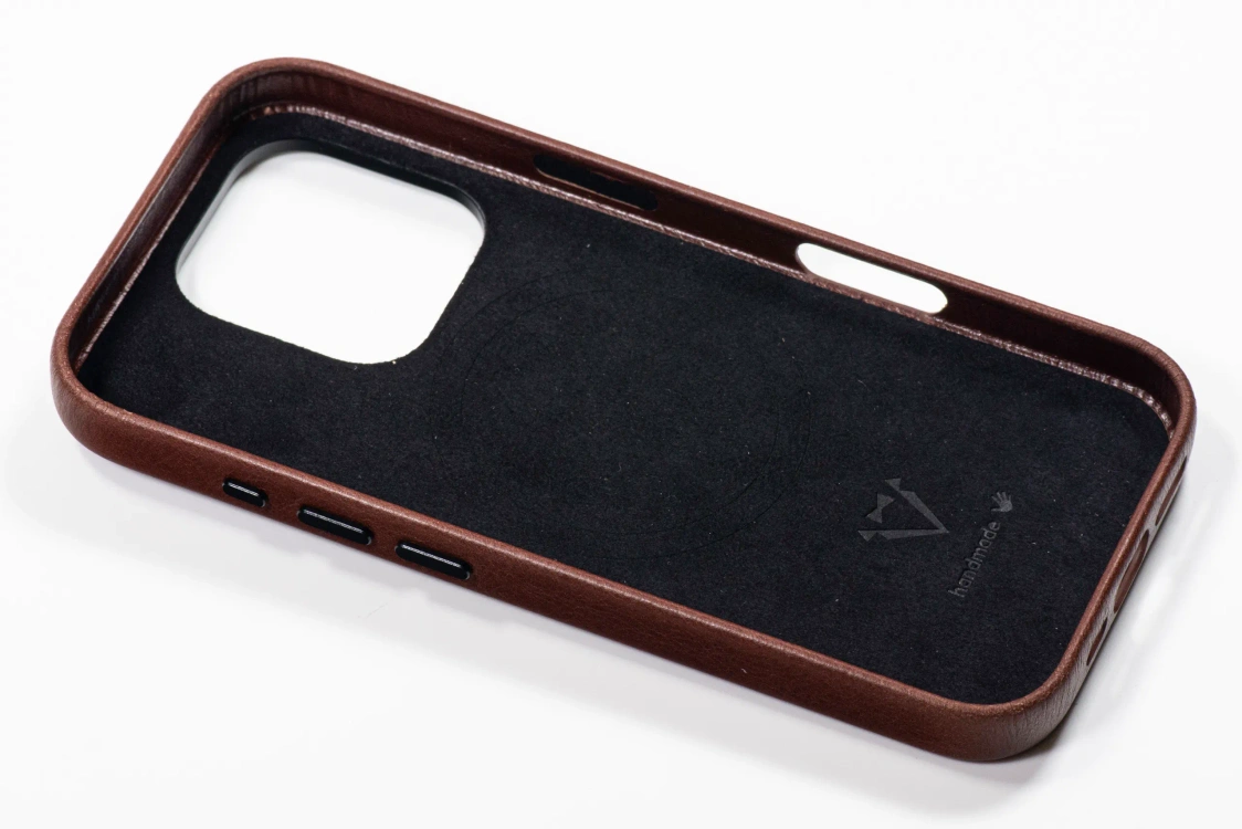 Etui do iPhone 16 skórzane MOVEAR / [Outlet A-412]