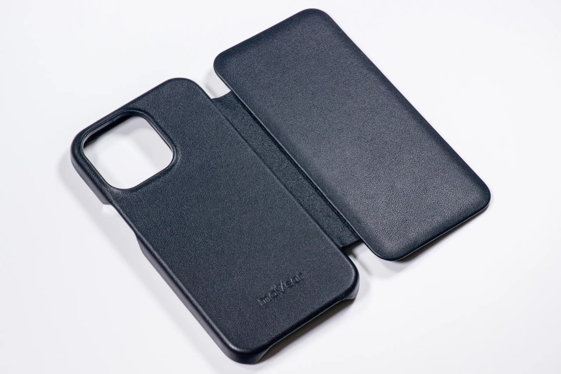 Etui do iPhone 13 Pro skórzane MOVEAR / [Outlet A-351]