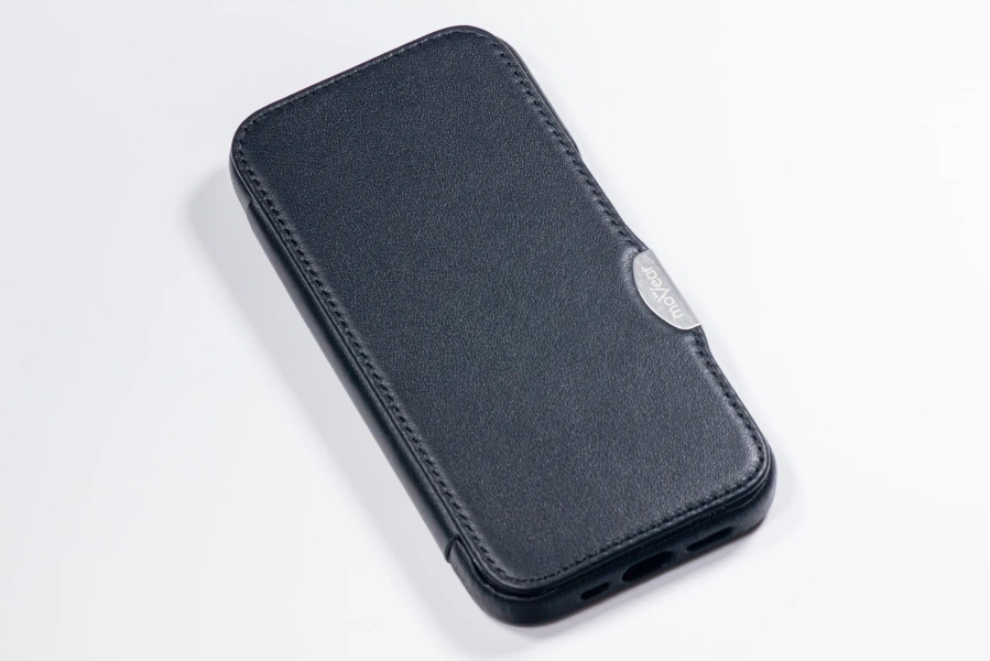 Etui do iPhone 15 Pro skórzane MOVEAR / [Outlet A-405]