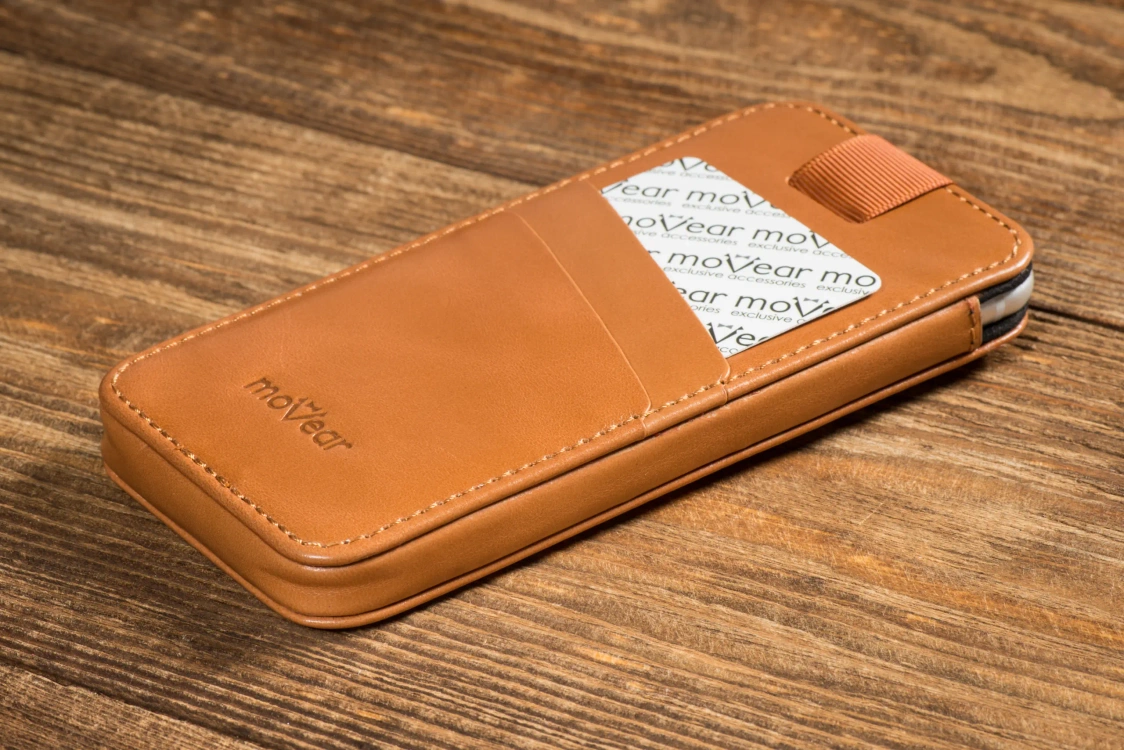 moVear pocketCase C+ skórzana wsuwka do Apple iPhone 13 Mini / 12 Mini / SE 2020 / 8 / 7 / 6 | Skóra naturalna vintage (Jasnobrązowa)
