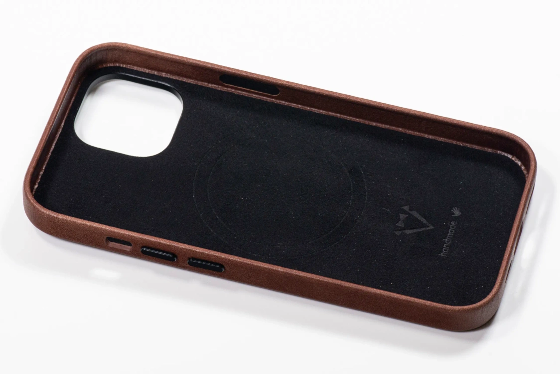 Etui do iPhone 15 skórzane MOVEAR / [Outlet A-428]