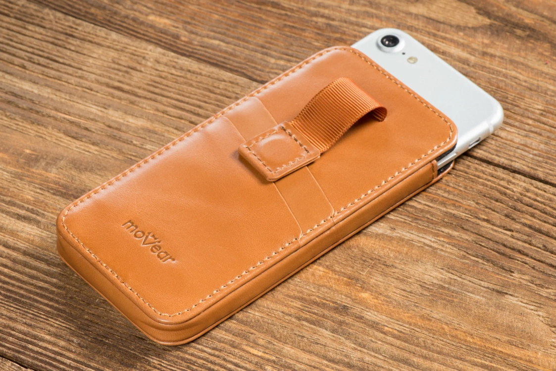 moVear pocketCase C+ skórzana wsuwka do Apple iPhone 13 Mini / 12 Mini / SE 2020 / 8 / 7 / 6 | Skóra naturalna vintage (Jasnobrązowa)